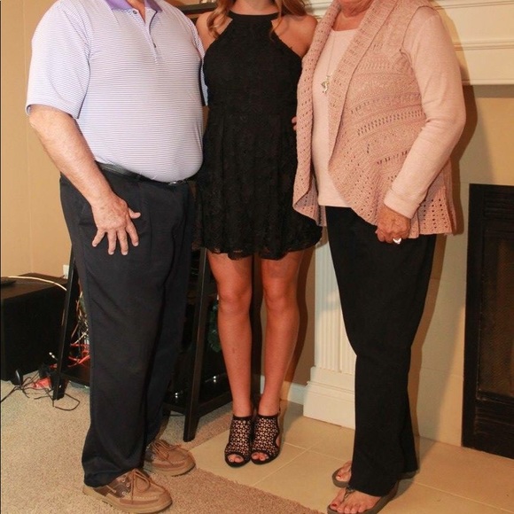 Black dress - Picture 1 of 2